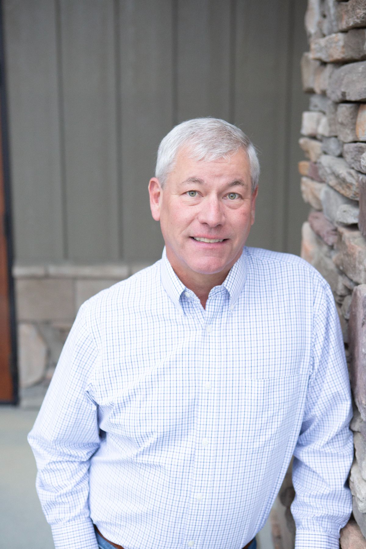 orthodontist-billings-mt-003 Dr. Thomas Kovacs, orthodontist at Kovacs Orthodontics in Billings, MT, specializing in braces and Invisalign treatments for patients in Billings and Miles City.